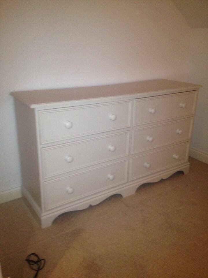 ChestsDrawersTW's tweet photo. Tuesdays before and after pics! If you fancy a refurb, anything from a bedside to a full kitchen.....diary is ready! https://t.co/qy9RVbxhV6