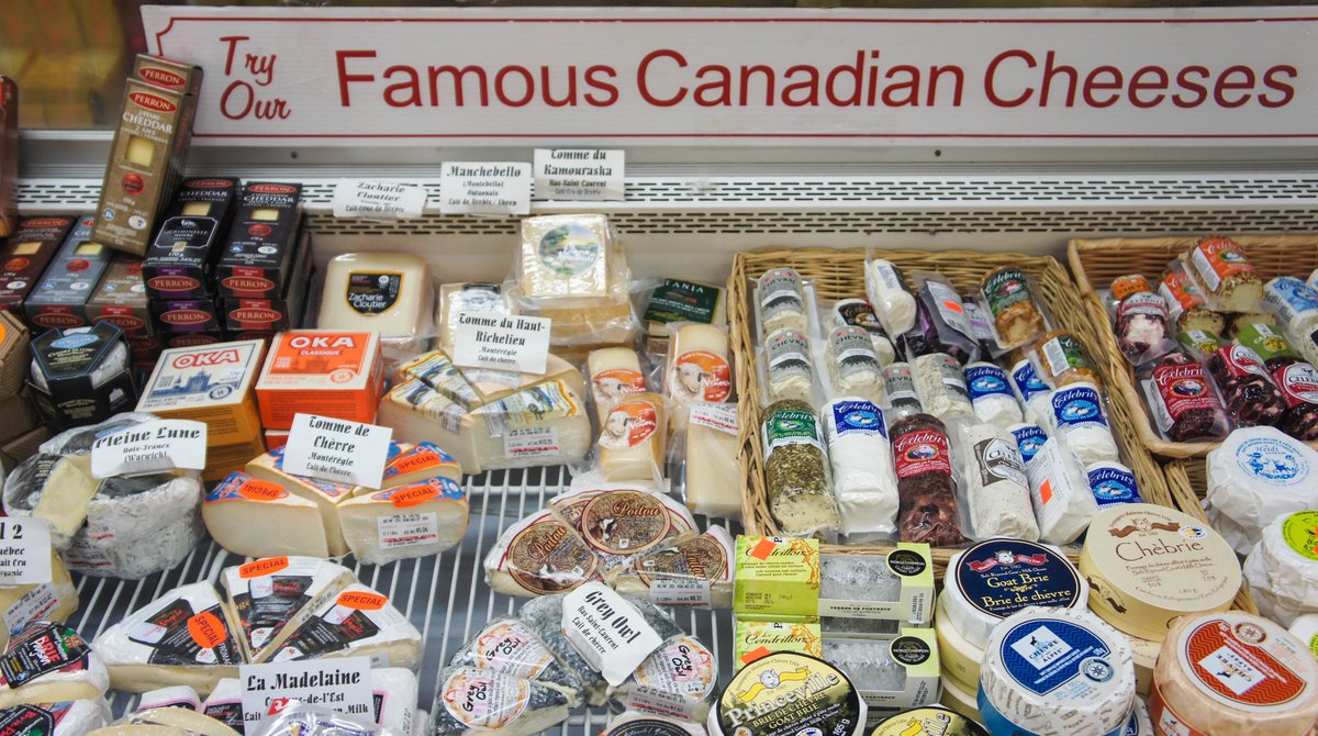 Tomorrow is Cheese Lovers' Day. #Ottawa #cheese pros list their favourite cheeses: bit.ly/1Kp7Fgp #ottfood