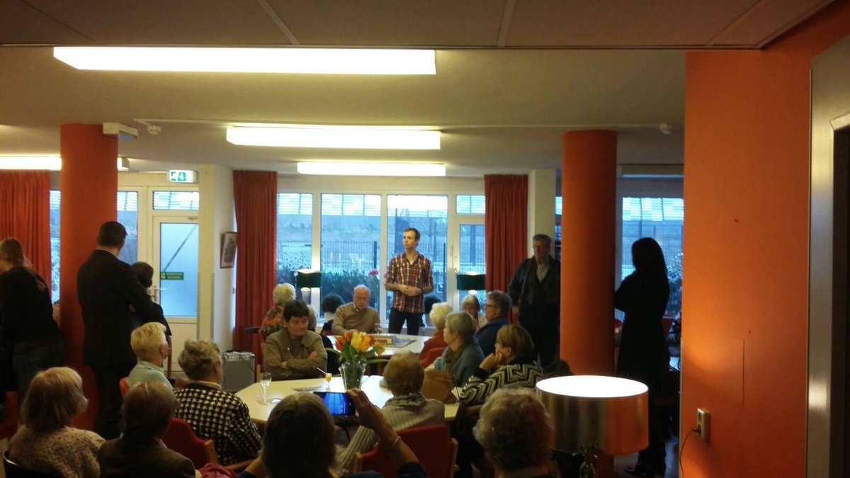 Officiële opening van Huiskamer van de wijk <a href="/AxionContinu/">AxionContinu</a> tolsteeg