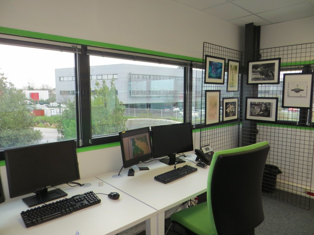 LoicNoyer's tweet photo. Nouveau labo R&amp;D de SII Bordeaux opérationnel ! @CESIISudouest @Muriel_RetD https://t.co/QDoFQTkUwG