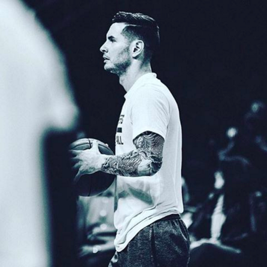 CP3's tweet photo. Adam Levine got buckets last night! #40Piece https://t.co/iHPSU8Oaeh