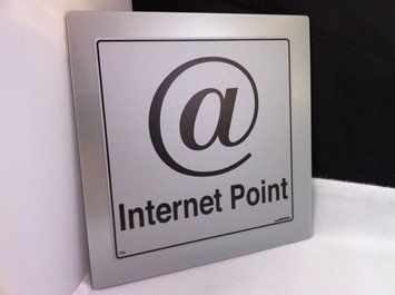 NegrilSC's tweet photo. 15 mins-$150jmd
30 mins-$250jmd
1 hour-$400jmd
See you soon!!!!
#beachroad #negril #jamaica #internet #internetpoint https://t.co/31n5kl5GKq