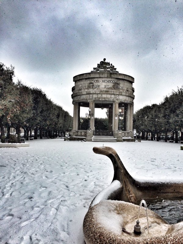 viaggiarepuglia's tweet photo. ❄❄ Buongiorno con la neve ❄❄
Avete imbiancato la gallery #WeAreinPuglia con le vostre foto!

https://t.co/gzaApSxtHj https://t.co/ICgwNmsm0G