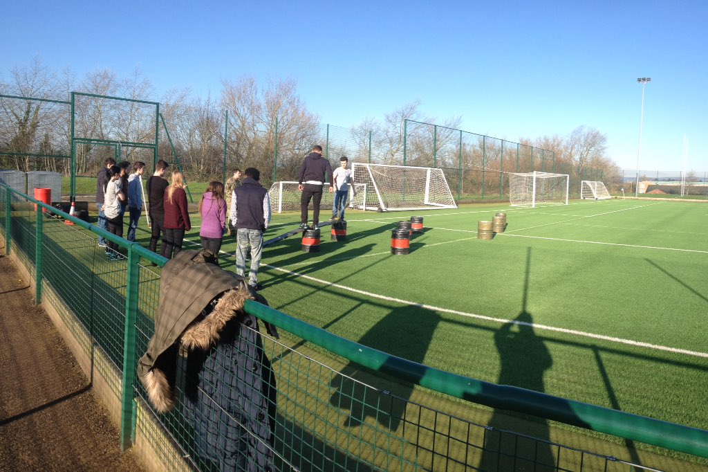 PSCAVC's tweet image. @PSCAVC level 3 students with @BritishArmy recruitment Cardiff #commandtasks #teamwork #careers