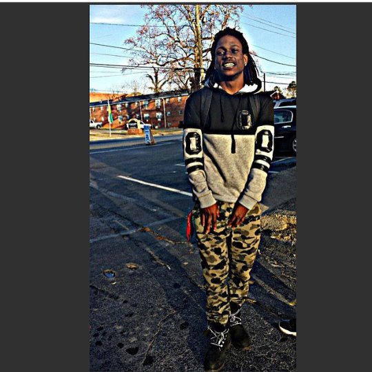 maskedpapiiii's tweet photo. #RIPFUZZI THIS SHIT HURT TO SAY THAT YOUR GONE. Watch Over Me #FlyHighFuzzi https://t.co/pQJX7rbTAY