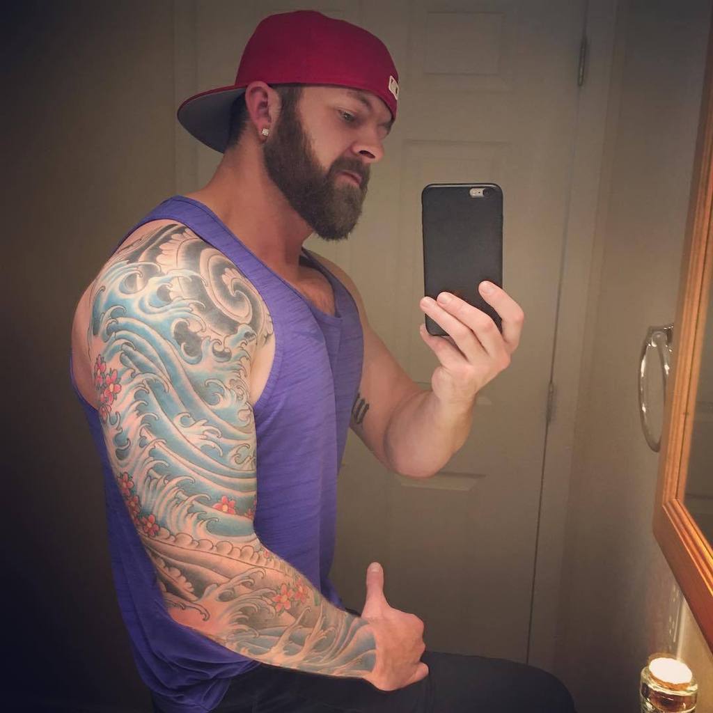 ToddJSaporito's tweet photo. #IG: (#bluxone) #itsToddS #ToddJSaporito #FLEXSpas #sexiestmales, #4moreFF https://t.co/RW7O5D4HcO #Workout #MeanB… https://t.co/QTFSKDWmm6
