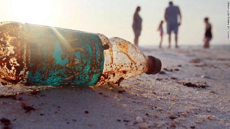 CNN's tweet photo. The World Economic Forum warns that there will be more plastic than fish in oceans by 2050 https://t.co/4GfeGM3Hzq https://t.co/2QZKXaIs8N