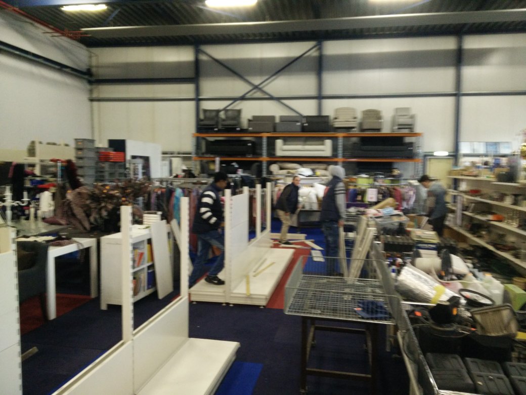 poatrick's tweet photo. Leerlingen bouwen verder aan #Klassestore #alfacollege. Veel geleerd en veel gedaan. #contextrijk #onderwijs https://t.co/FdZVAvNyGY