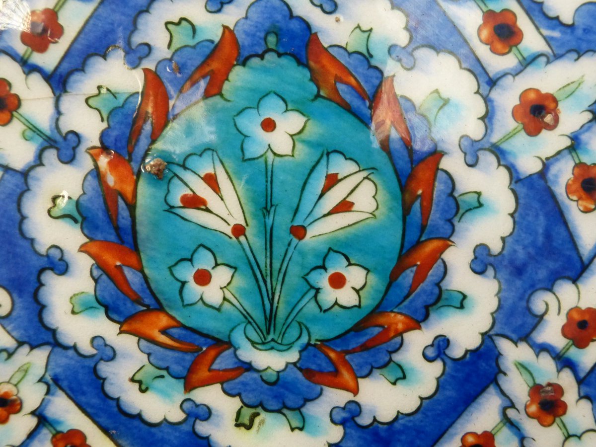 TurData's tweet photo. #Turkey #Rustempasa #Mosque #Turkish #Tileart #Istanbul https://t.co/2Ib8Ssd3sF