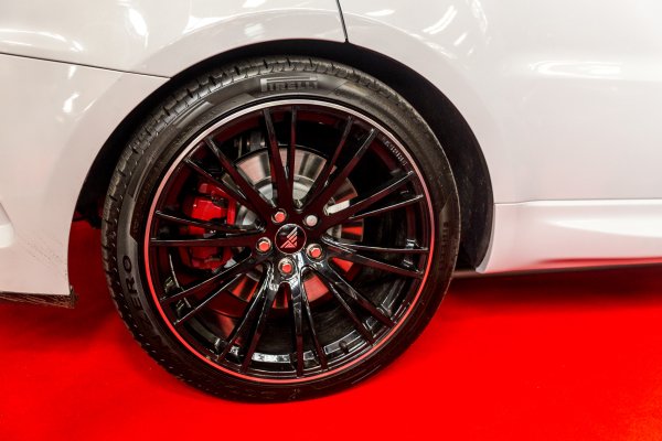 aspirebespoke's tweet photo. Aspire #RangeRover demo car @autosport show last weekend. #GCmotors #supercar #hypercar https://t.co/gg5B7rJRi9 https://t.co/lQA3MjIlvE