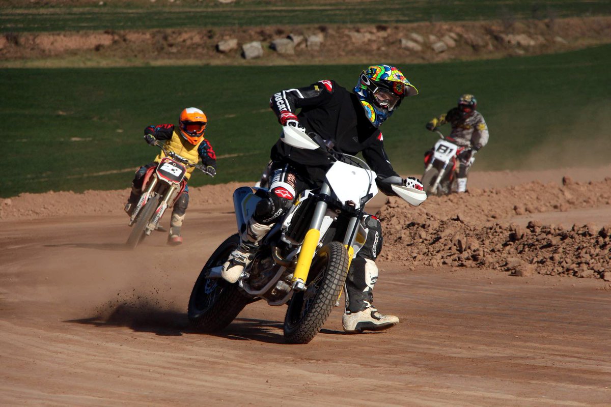 Brit <a href="/chazdavies/">Jeff Jefferson</a> doing dirt track at <a href="/RanchoCanudas/">Rancho Canudas D.T.</a> to be ready for the beginning of the 2016 WorldSBK season.