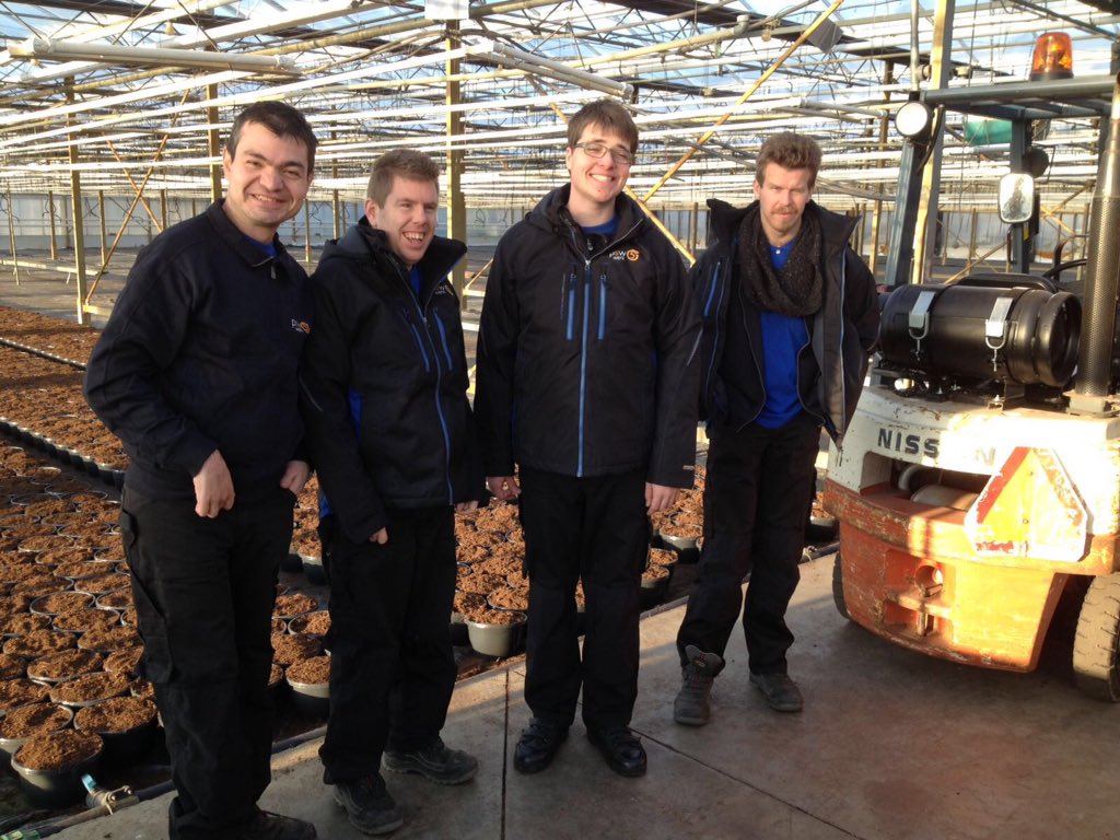 PSW_Werk's tweet image. Cliënten PSW Werk, nieuwe werkkleding en klaar voor nieuwe seizoen bij Spirits4plants @gemeenteleudal @PraxisTuin