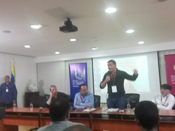 Min. <a href="/luisjmarcano/">LJ</a>  destacó que no se está hablando el lenguaje de la gente en la calle. #TuiterosPorLaEducacion