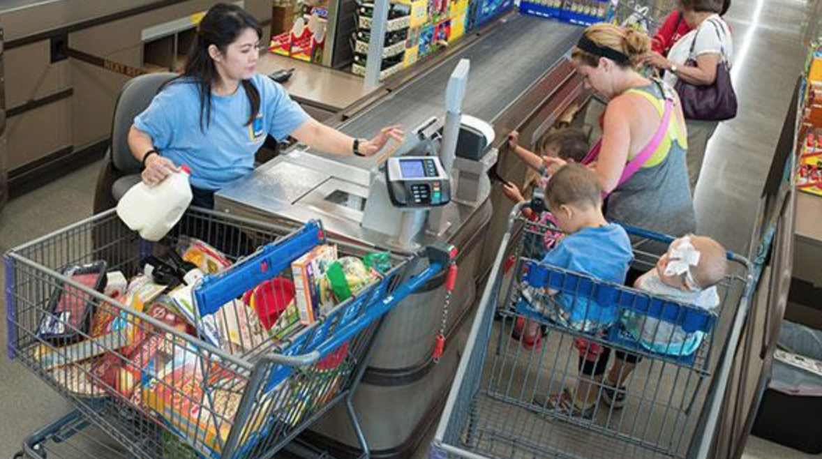 JPGGlobal's tweet photo. #Aldi to debut healthier 'guilt free' checkout lanes - https://t.co/19tmCgbzIp https://t.co/IkyM88ZlK0