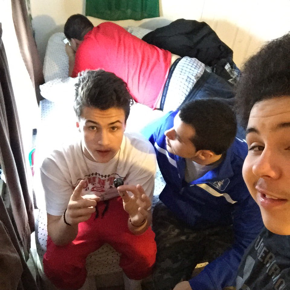 Quags413's tweet photo. Bro gang💯🔥 https://t.co/re7Lfwy4jP