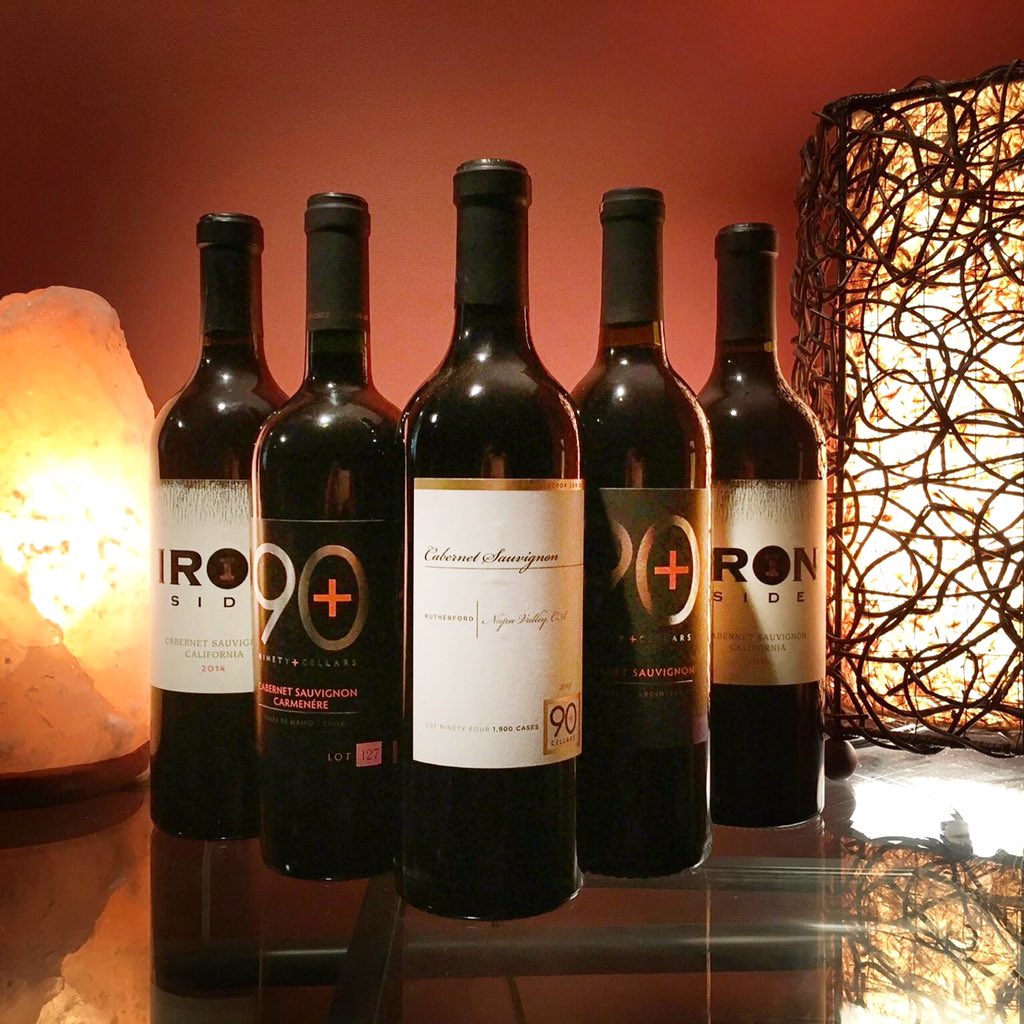 IronSideCellars's tweet photo. In cold weather like this, you need an army of reds! #thisisironside https://t.co/rglVC2G0Ii