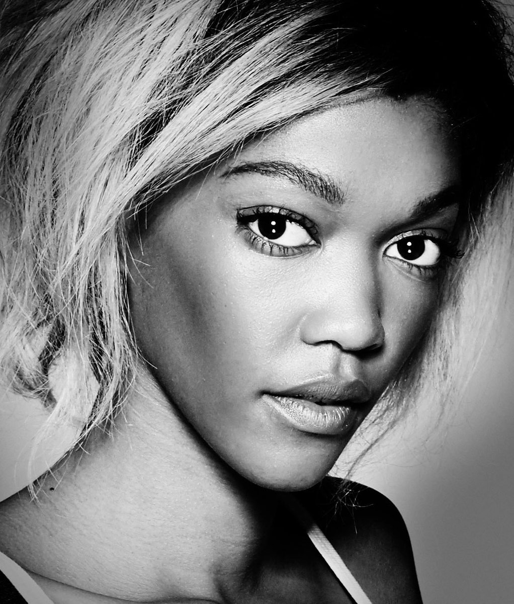 nickyJphoto's tweet image. In final 12 @Bntm_Billie @newBNTM @LifetimeTelly @paul_sculfor @HilaryAlexander @OfficialClancy @TvTHUMBSUP #newBNTM