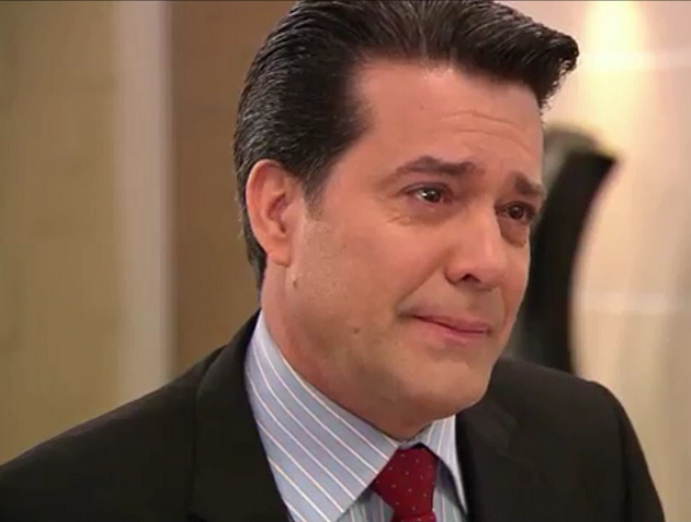 angfammiguel's tweet photo. Escenas de nuestro querido @MDeLeon_Oficial en #Capitulo141 de #AmorSecreto #DesfrutenMucho
https://t.co/lFDuoVrRkS https://t.co/xbR3DOGsPh