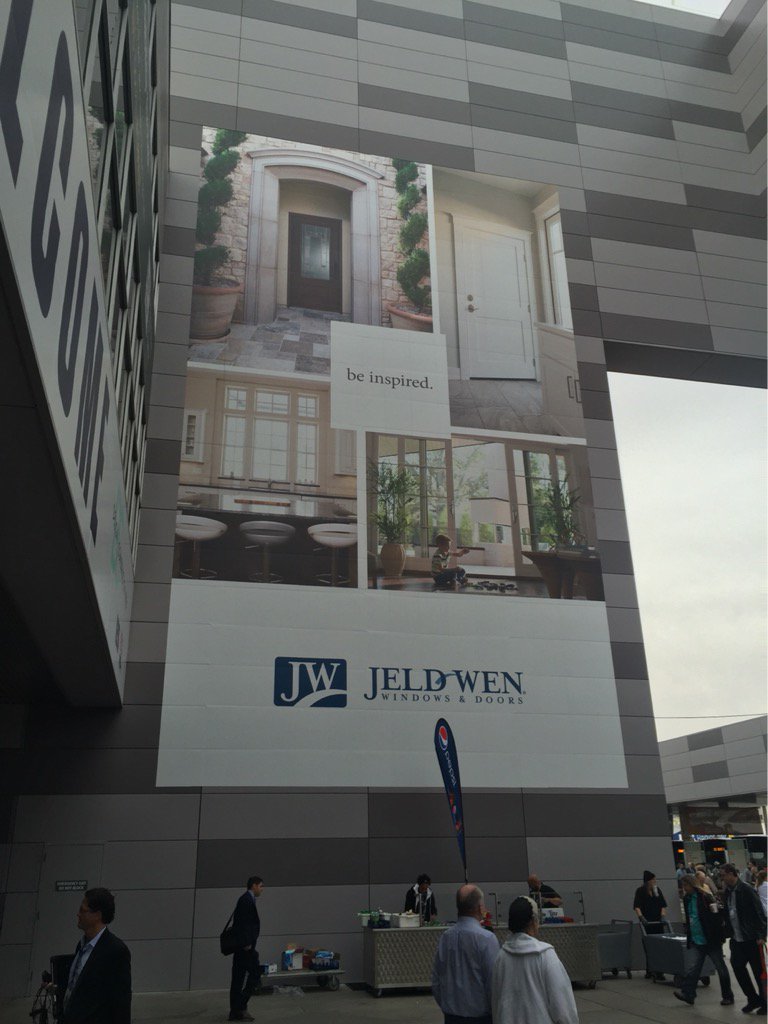 bfglunz's tweet image. JELD-WEN represent! #anguleris #proudvendor #IBS2016 @JELDWEN @Anguleris