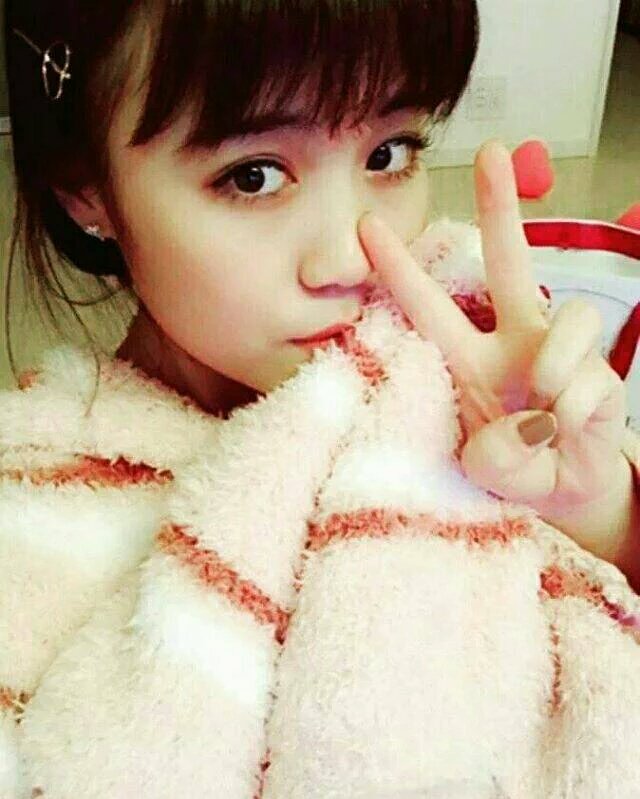 笑顔が可愛い E Girlsボーカル 鷲尾伶菜の高画質な画像 壁紙まとめ 写真まとめサイト Pictas