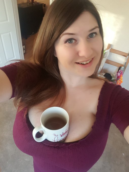 Thank u everyone for voting for me! Time for a cup of tea ;)  #boobs #titsouttuesday #bbws #sexy #cleavge