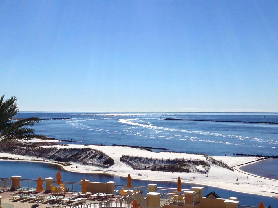 HWVDestin's tweet photo. It may be chilly, but it sure is beautiful! #hwvdestin #emeraldcoasting #LoveFL https://t.co/1AuKv9OnnX