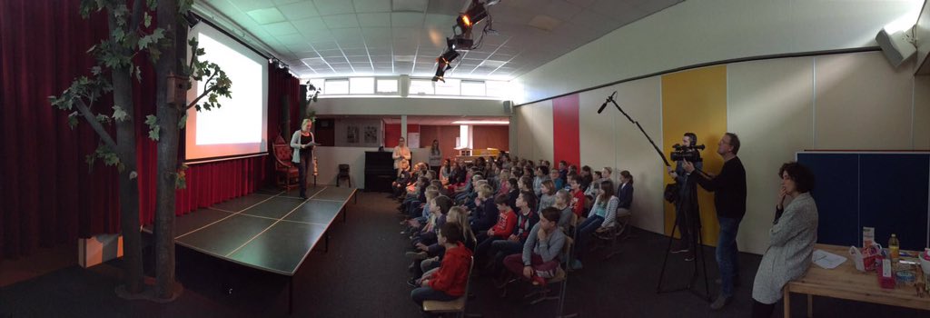 Sytske_S's tweet photo. En zo sta je dan lekker een lesje #roparun te geven op camera voor de basisschool van zoonlief @Team119 #leuk #trots https://t.co/RZr9s2haJW