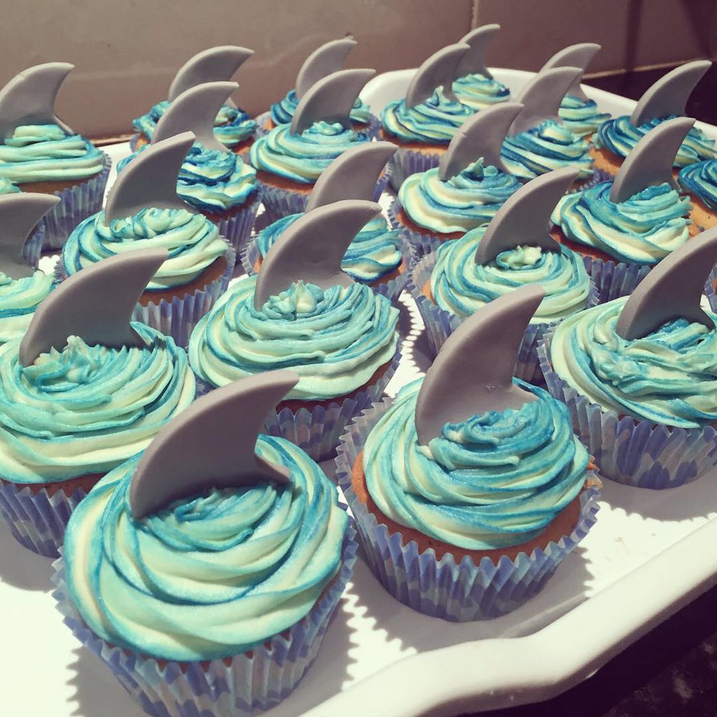 bandsascake's tweet photo. Blue haired Josh Dun https://t.co/0VgYyvINeP
