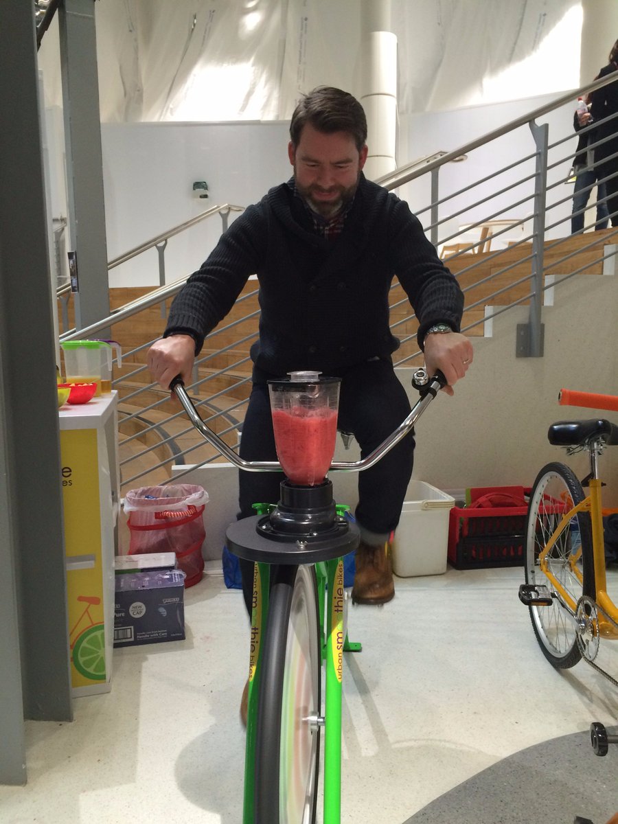 PinkChimpCreate's tweet image. thanks @SmoothieBikeCo for my free zinger. looking forward to the #BurritoBike for a guilt-free lunch