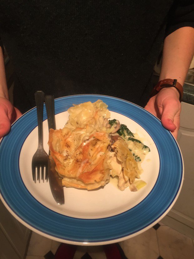 Mmm - who's up for trying this #leanin15 Chicken Pie #recipe tonight? ow.ly/Xg8St
