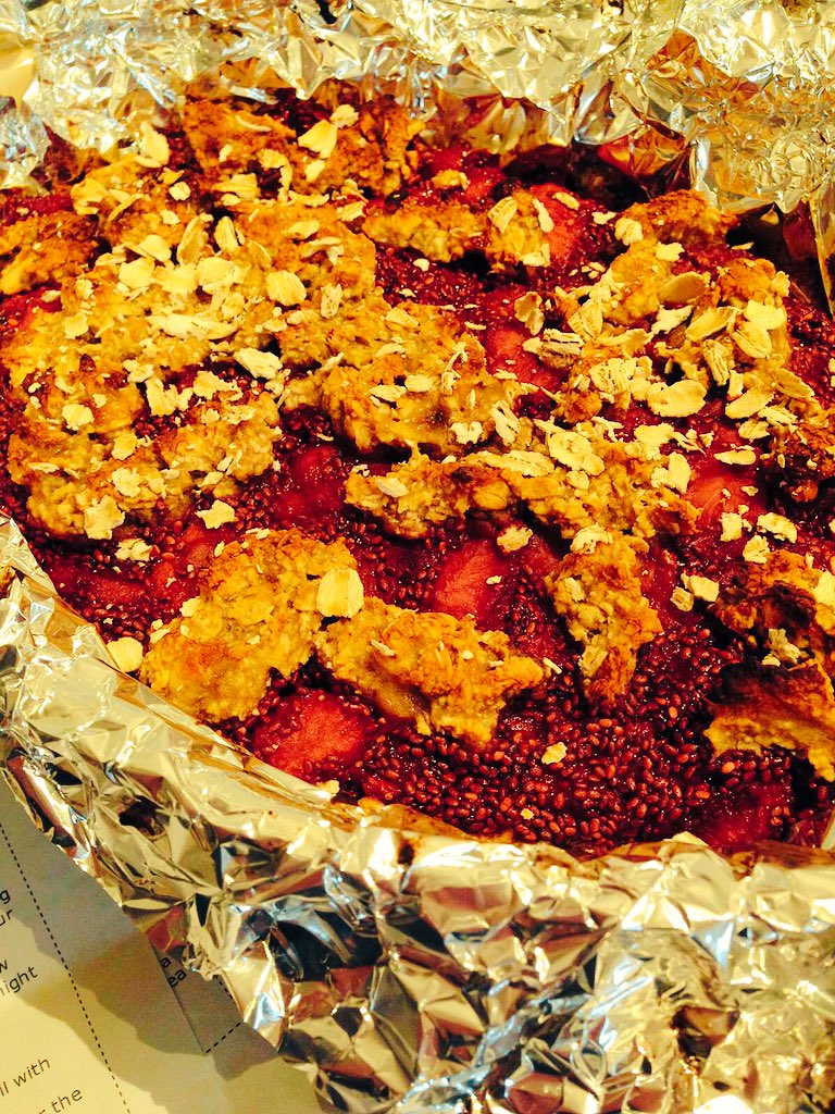 sassyc_001's tweet photo. A day of baking and #MakingAMurderer #oddduo 🍓🔫 https://t.co/ozgdHsm6gV
