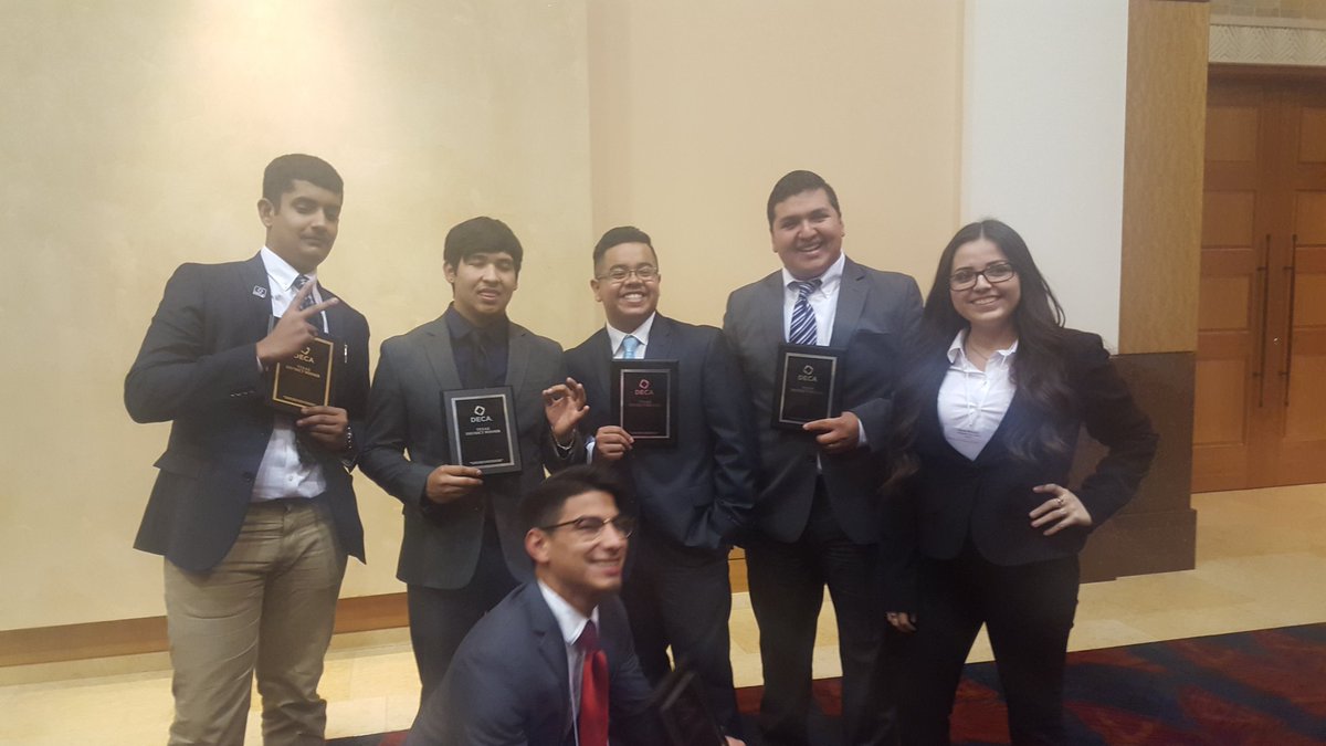 DecaCollegiate's tweet photo. Collegiate High School Seniors 
District Competition ✔
State competition up next 😊 https://t.co/d40UDZJdZr