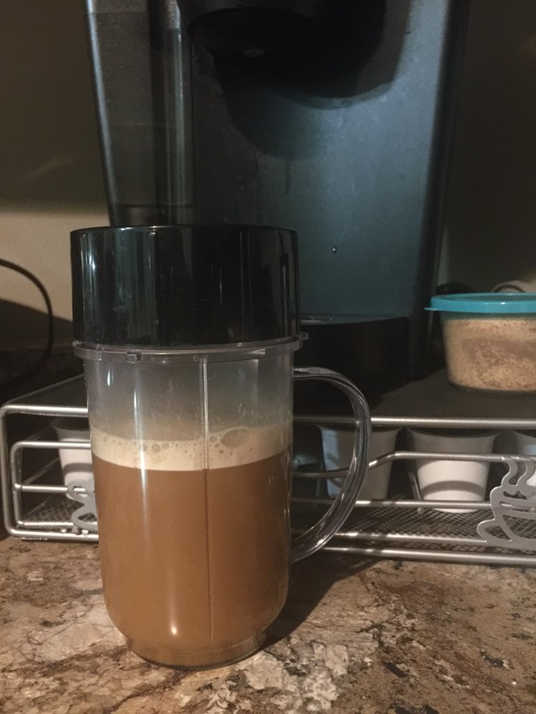 highfatdiet4u's tweet photo. RT MicheBaril Bulletproof yo organic coffee with coconut oil!☕️💣 #cleanfats #cleanmacros
#250kchallenge bodybuildi… https://t.co/hRBeg3y7yZ