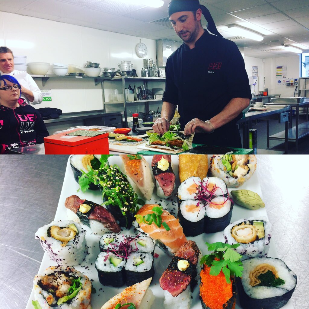 coeliacsrus's tweet photo. Sushi training @S_ERC #naturallyGF (skip the soya sauce) by @YOSushi https://t.co/Us2oywxPnI