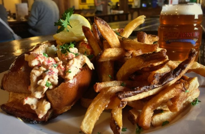 Thrillist's tweet photo. The best breweries in America -- for eating https://t.co/x20AN2MH0C https://t.co/gZzKjYerlH