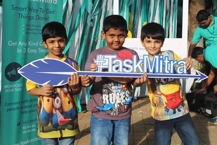 TaskMitra's tweet image. Kids all gung ho around our Photo booth too #TaskMitra #Getsorted #Startup #Mumbai