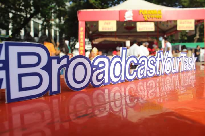 TaskMitra's tweet image. Kids all gung ho around our Photo booth too #TaskMitra #Getsorted #Startup #Mumbai