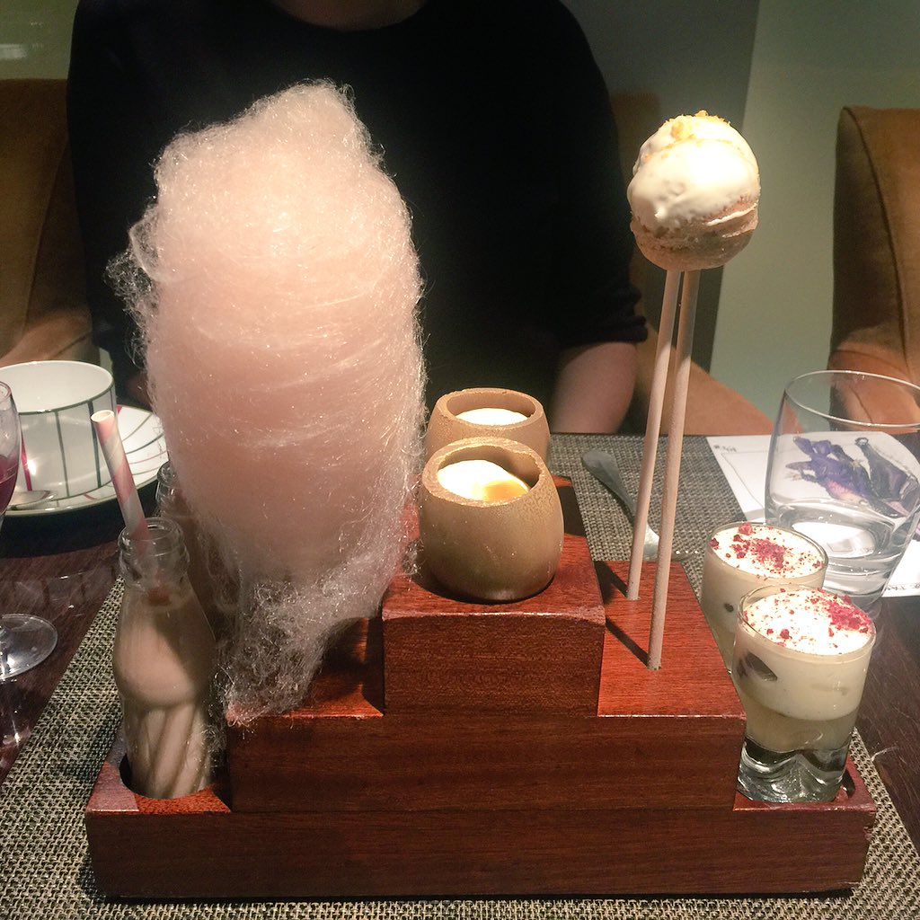 AmazingPhil tweet picture