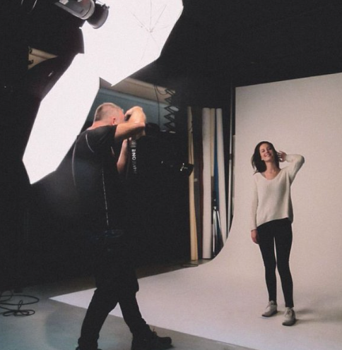 studio52BCN's tweet photo. Photographer @TimMacPherson2 during a Casting at @studio52BCN  for #madforitproductions https://t.co/rpJrDl3rTC