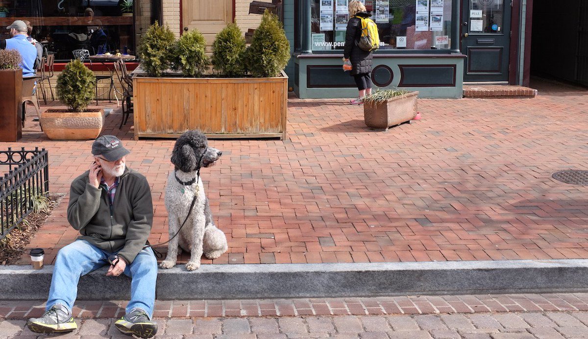 BeedieBuilt's tweet image. What does it mean to build a #city to human scale? ow.ly/Xf2Ic #placemaking