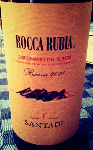Saperedivino's tweet photo. https://t.co/2fJSdUbZe4 @CantinaSantadi #RoccaRubia #Sardegna @SardegnaTurismo @lestradedelvino @appdegustazione https://t.co/04FrsJKdec