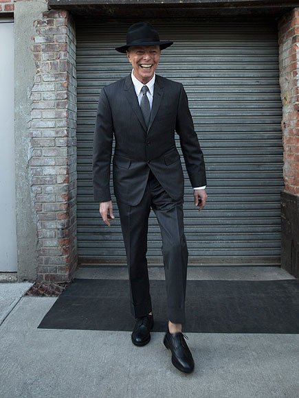 CinemaHindi's tweet photo. No socks? @DavidBowieReal a real #BeebaBoy! @Beeba_Boys @IamDeepaMehta :-)) https://t.co/AikoVlo5rt