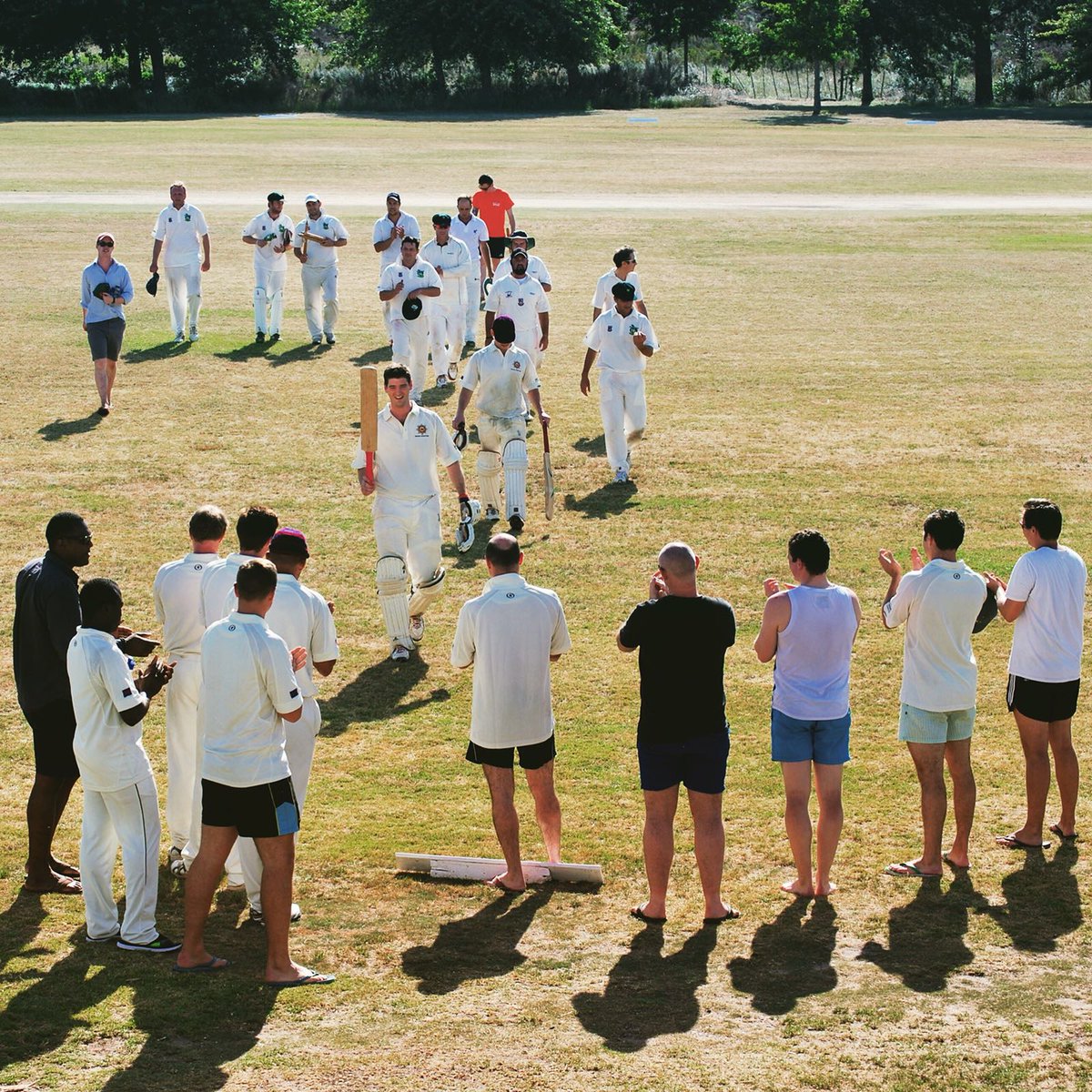 ArmyPost's tweet photo. On Guard- Captain Fred Moynan scores 88* vs S African side Elgin CC after @GuardsCricket chase down 176 in 40°C heat https://t.co/y6u4vJjRuQ