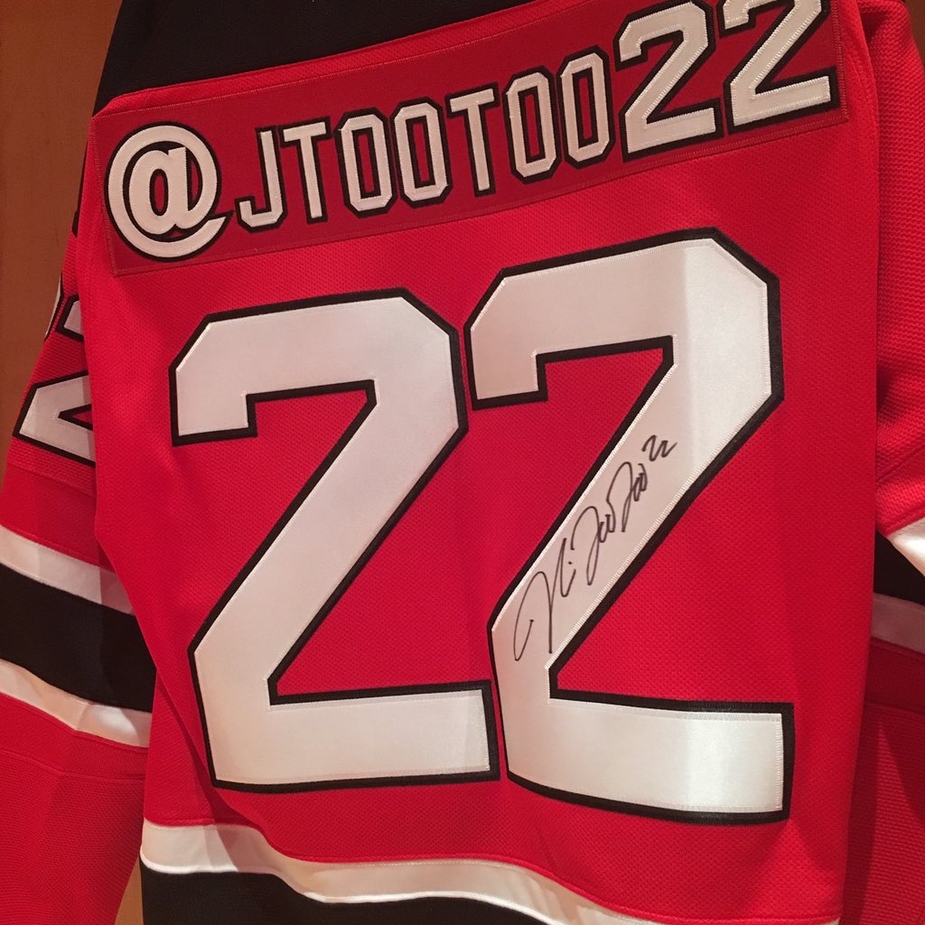 Jtootoo22's tweet image. @NJDevils Social Media Night is on Tonight! Follow me and Retweet to win this autographed jersey! #RELENTLESS”