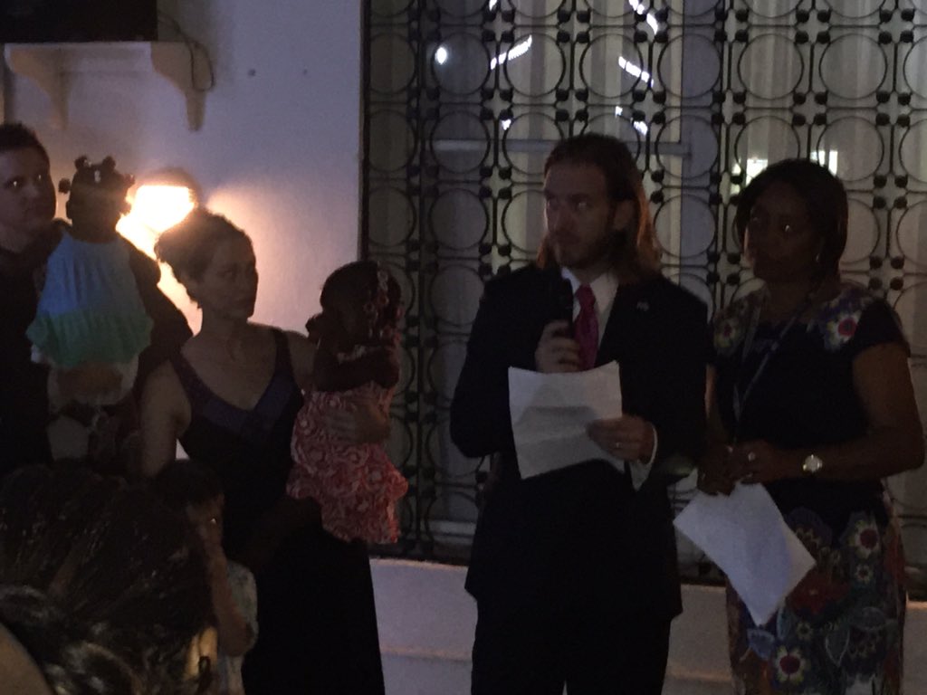 TopCongo's tweet photo. Une délégation de congressmen en #RDC pour parler adoption enfants par #USA #uniteourfamilies #completefamilyin2016 https://t.co/YaRxq1KnjO