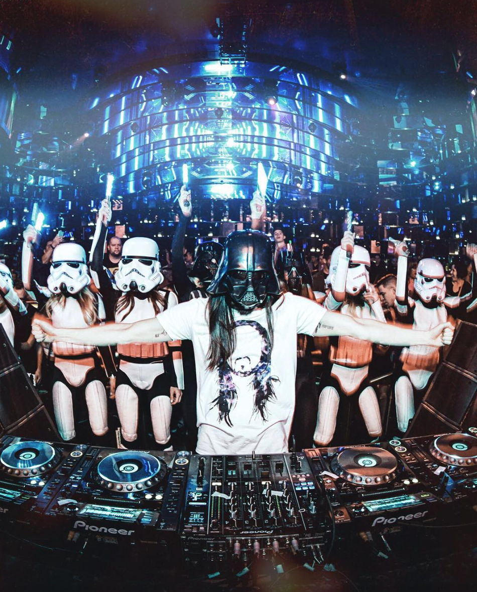 Darth Aoki!! https://t.co/ZiwKXnim8N