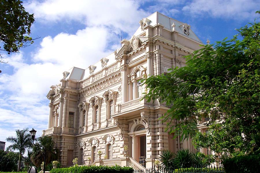 ViaMontejo's tweet photo. Historia y belleza arquitectónica en un sólo lugar, Mérida.
#UnaCiudadParaTi #ViaMontejo @palaciocanton https://t.co/j5gka0LDkx