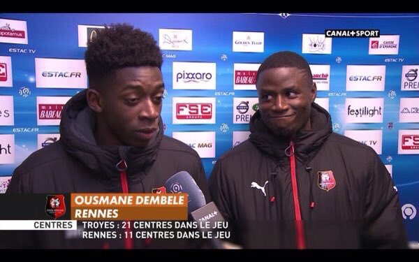 35Vince's tweet photo. Sa c quand ton pote est totalement defoncer mais quil est convaincu de pouvoir tenir un dialogue  construis https://t.co/yZjHVZx6mB