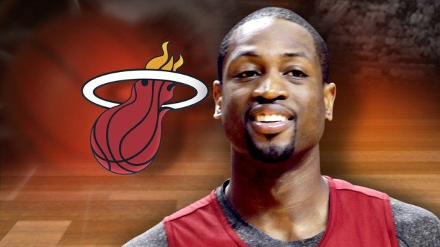 An MRI on Dwyane Wade's shoulder was negative, he'll play against the Bucks... bit.ly/1PeFwA2 https://t.co/bPdeBOjQz4