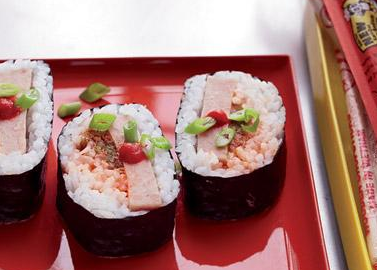 Glam your SPAM! <a href="/FoodandWineMag/">Food&WineMagazine</a> serves it up #Hawaiian style! foodandwine.com/recipes/spam-a… #NashvilleNACE #MeatinaCan